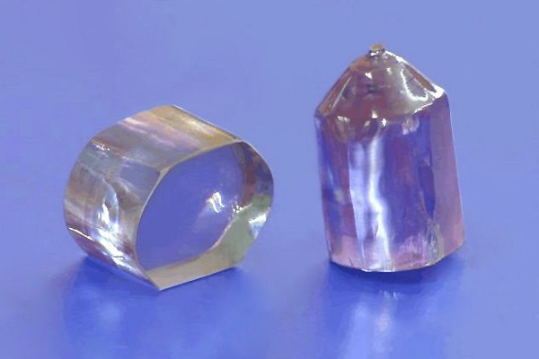 LASER ACTIVE CRYSTAL: YVO4/Nd3+:YVO4